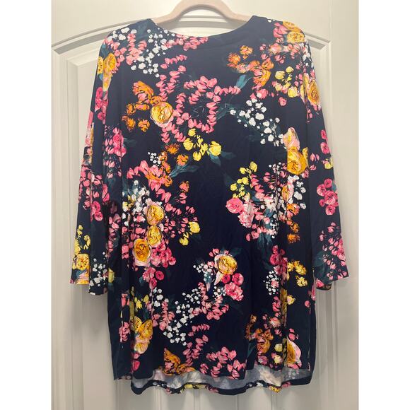 The Pioneer Woman Women’s Whimsical Floral Stretch Pullover Top Size XXL Multi - Picture 3 of 3